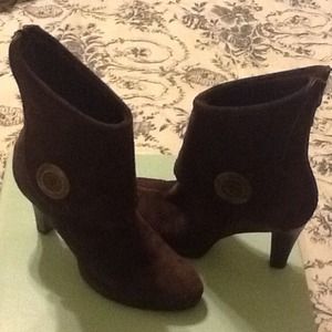 *******LOWER PRICE********* Suede Bootie