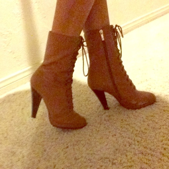 Tan Heeled Combat Boots👢👠