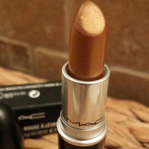 MAC Bronze Shimmer