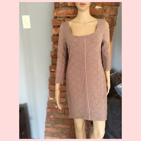 VS Lace 3/4 Sleeve Dress with exposed zipper