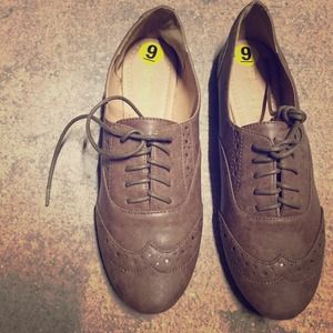 Brand New shoes sz 9