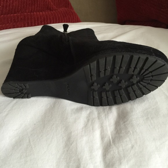 🌹Prada Black Suede Wedge Booties - Picture 4 of 4