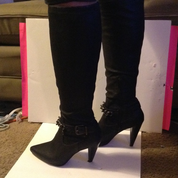 Fairly new Beautiful boots **FINAL WEEK**