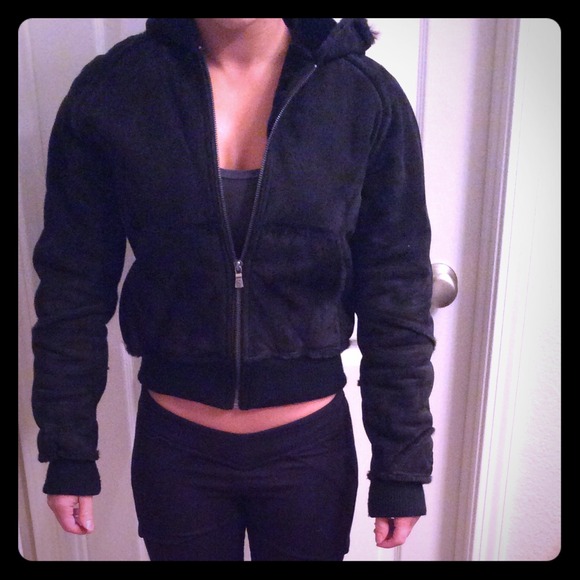 UGG Jackets & Blazers - ❗️closing ❗️Ugg leather jacket small