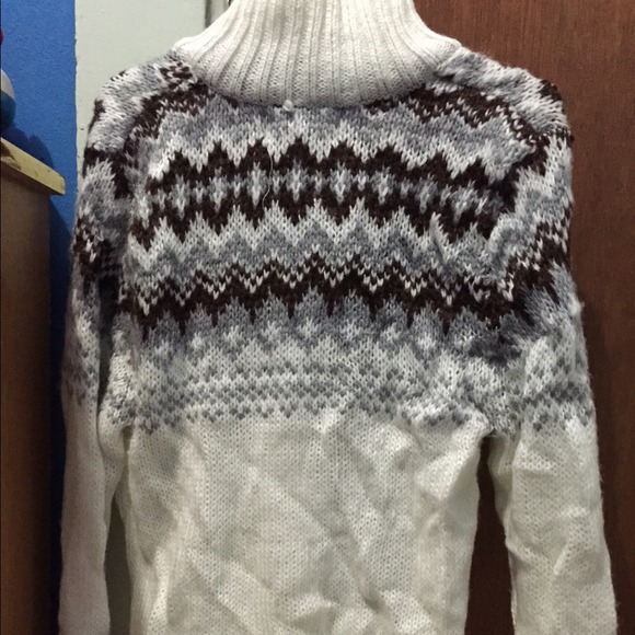 Sweater - Picture 2 of 2