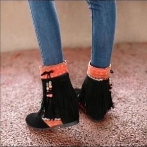 Boots fridge black size 9 never worn