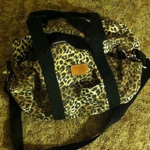 Vs duffle bag