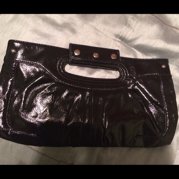 Black clutch perfect size for all occasions - Picture 2 of 4