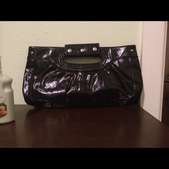 Black clutch perfect size for all occasions - Picture 3 of 4