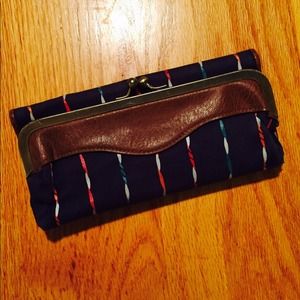 Urban outfitters wallet