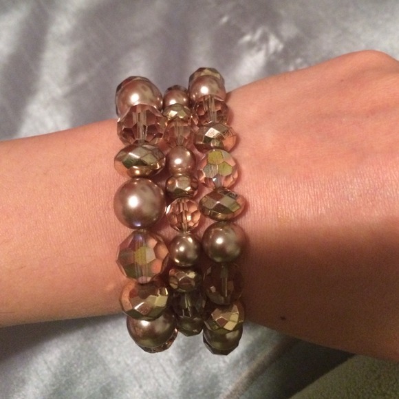 🎀Three gold beaded bracelets🎀 - Picture 1 of 3