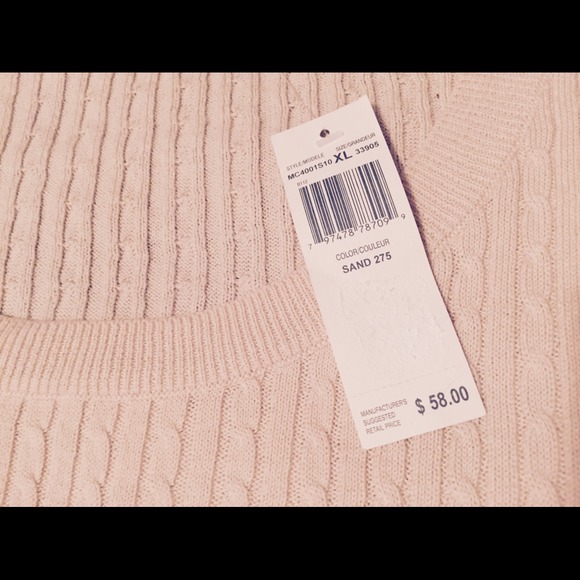 A sweet, soft, light-weight sweater for you! - Picture 3 of 3