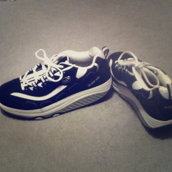 Skechers shape ups