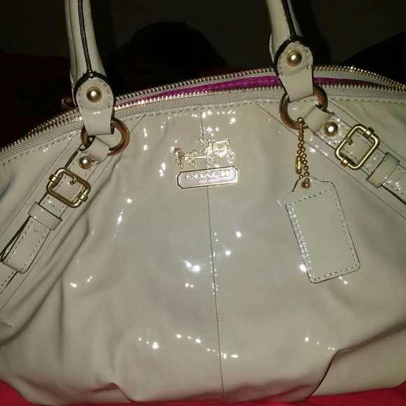 ****SOLD***** Coach leather handbag - Picture 1 of 4