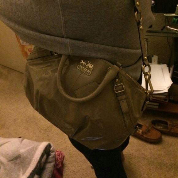 ****SOLD***** Coach leather handbag - Picture 4 of 4