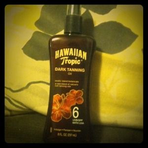 Hawaiian topic dark tanning oil