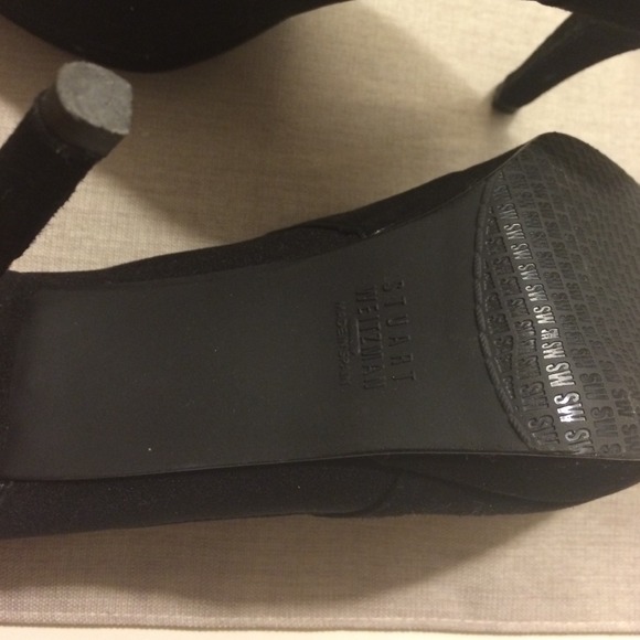 Stuart weitzman like new black suede bootie - Picture 4 of 4