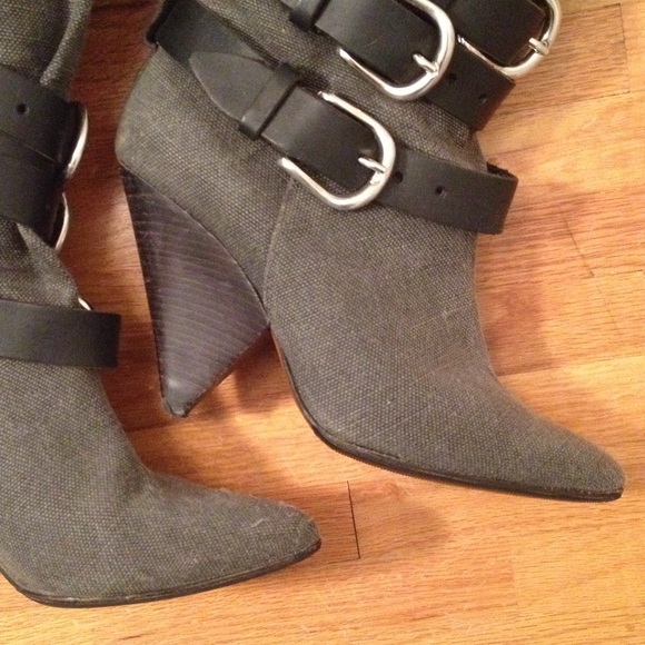 **SOLD**Isabel Marant slouchy gray "Dampa" boot - Picture 2 of 4