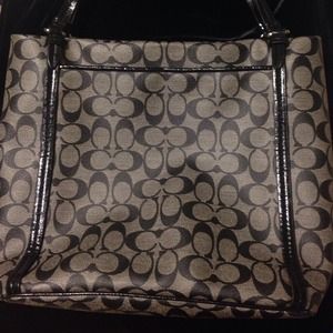 🎉Reserved 🎉 Black Coach tote