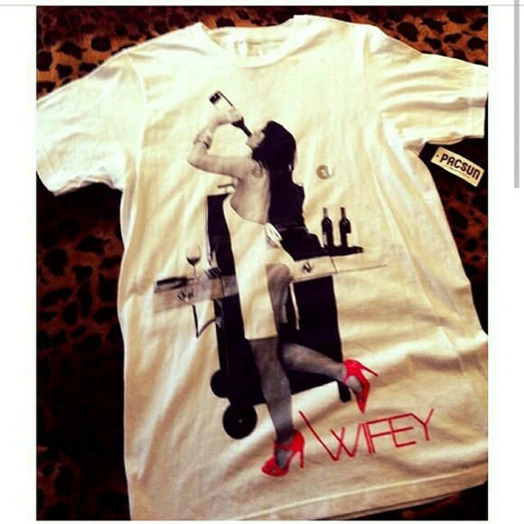 Wifey tee - Picture 1 of 1