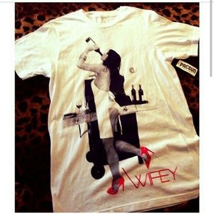 Wifey tee