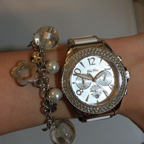 Charm bracelet
