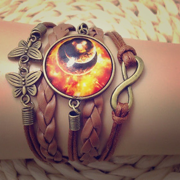 Mesmerizing galaxy necklace