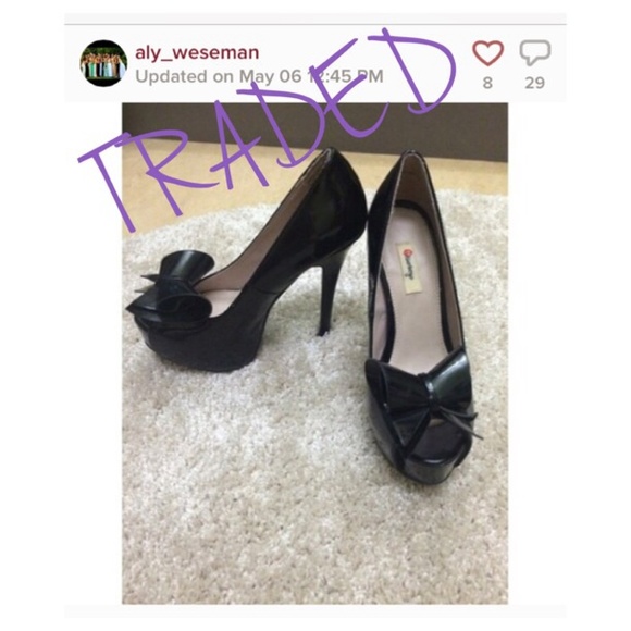 ♻️SUCCESSFULLY TRADED♻️ Olsenboye Black Peep-toe - Picture 1 of 4