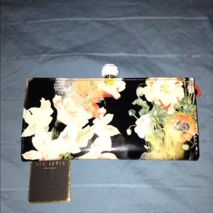 Ted baker wallet