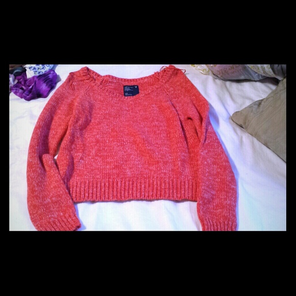 Sweater - Picture 1 of 2