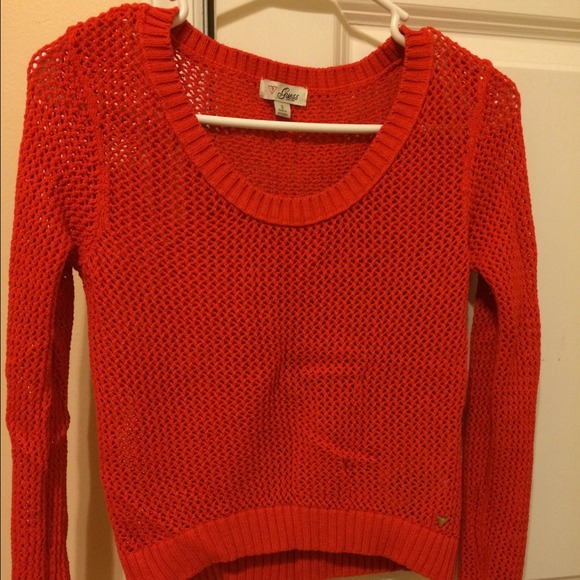 Guess sweatshirt