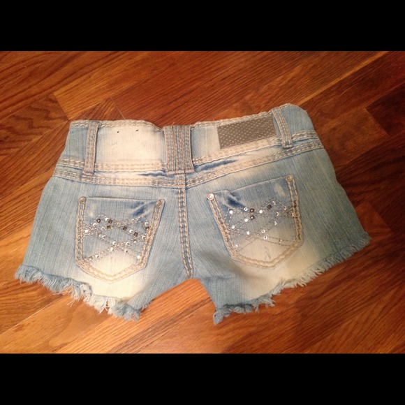 Jean shorts - Picture 2 of 2