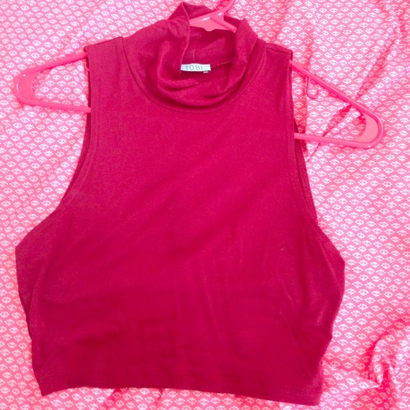 Tobi Tops - Tobi sleeveless burgundy crop top💥🔥💔💖