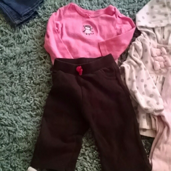 Toddlers 12 month outfits - Picture 2 of 4