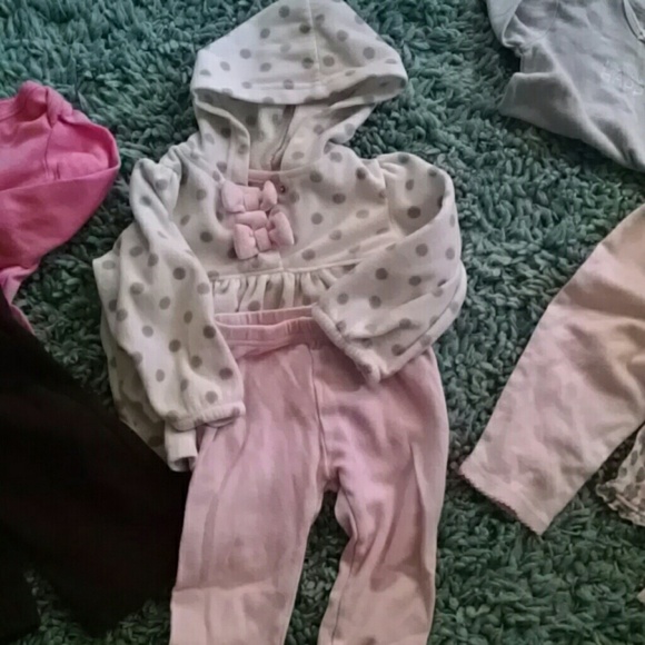 Toddlers 12 month outfits - Picture 3 of 4