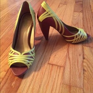 Seychelles Brown leather heels