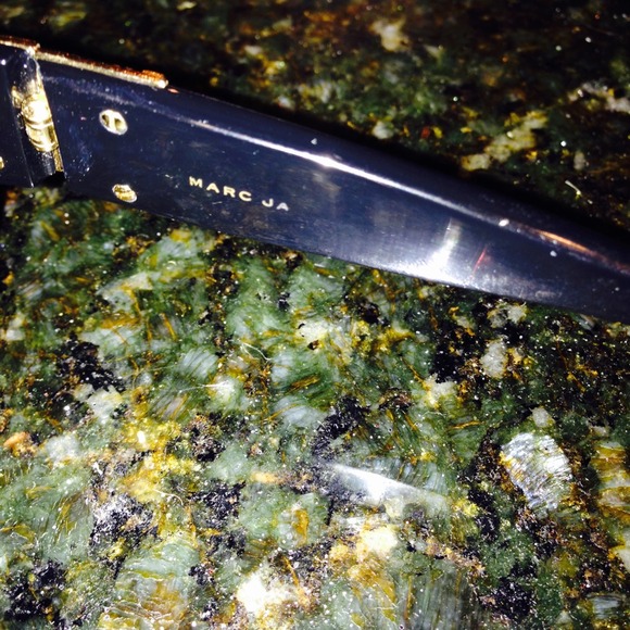 Authentic mark Jacobs sunnies w box - Picture 3 of 3