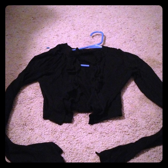 Black ruffle cropped cardigan