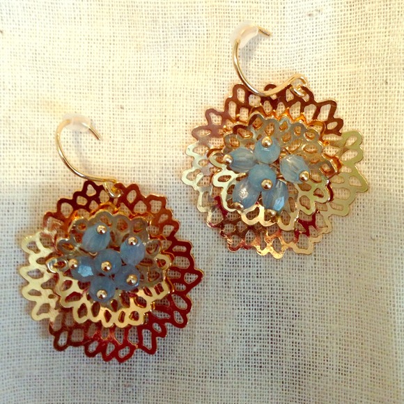 CHLOE+ISABEL earrings