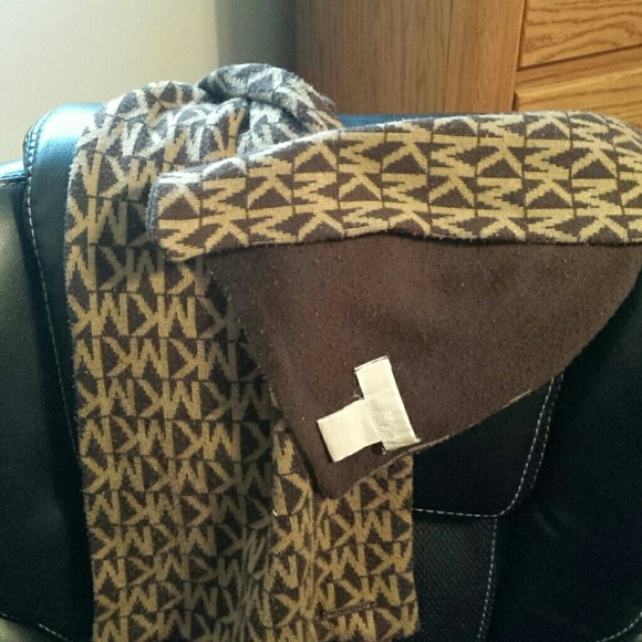 Micheal Kor Scarf