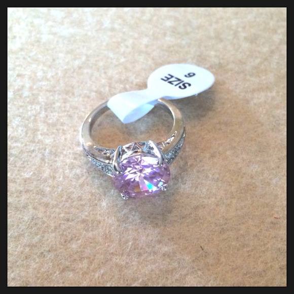 Silver Ring W/ Pink Stone - Picture 2 of 4