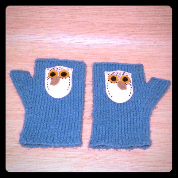 Urban Outfitters Owl Blue Knit Fingerless Gloves