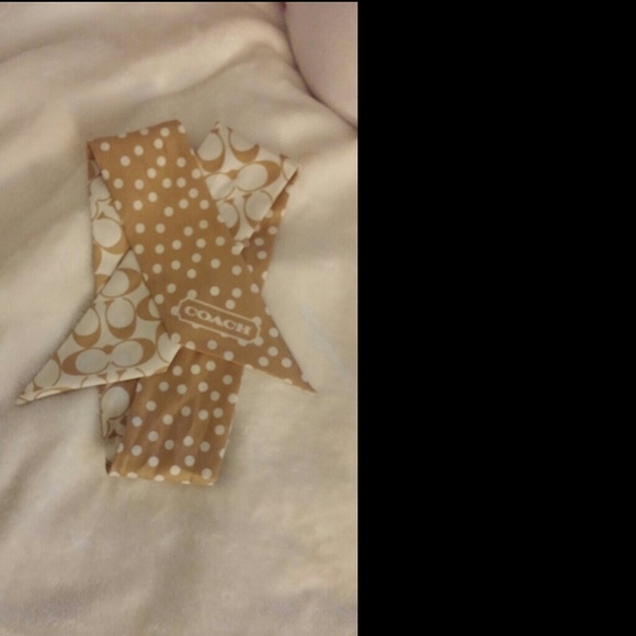 Coach scarf - Picture 1 of 1