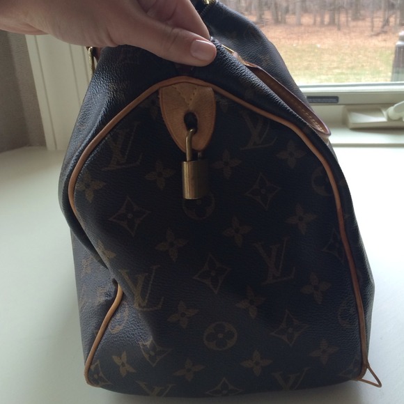 LV Speedy 30 - Picture 2 of 4