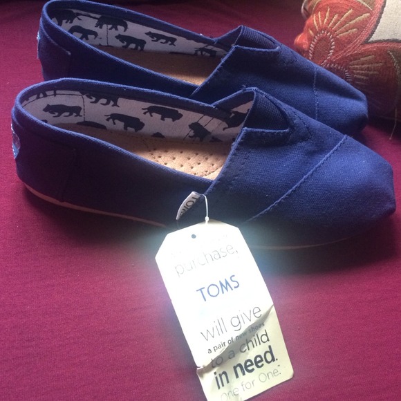 Toms shoes