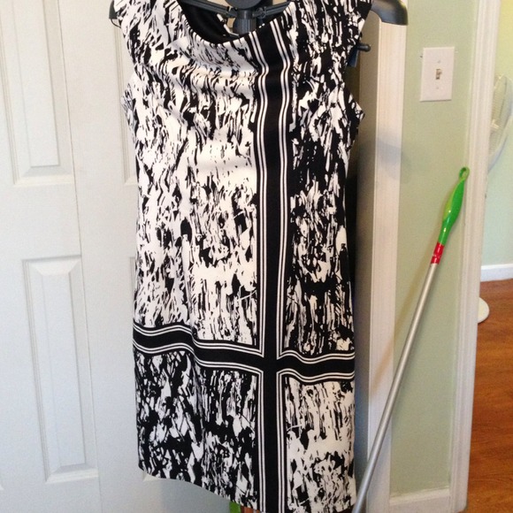 LONDON TIMES: work dress