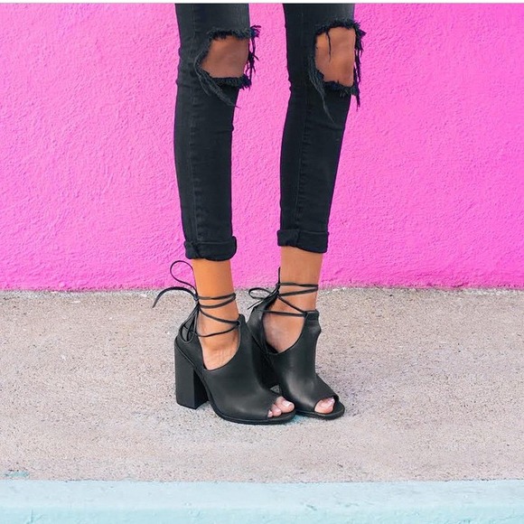 Unif 94 heels