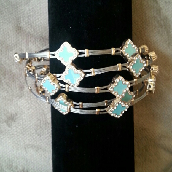 Braclets - Picture 2 of 3