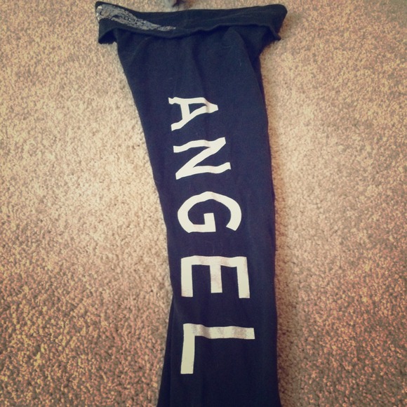 Victoria's Secret Skinny Yoga Pants w/Angel Wings