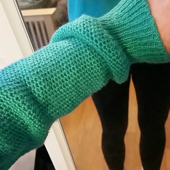 Warm and cute knit sweater - Picture 3 of 3
